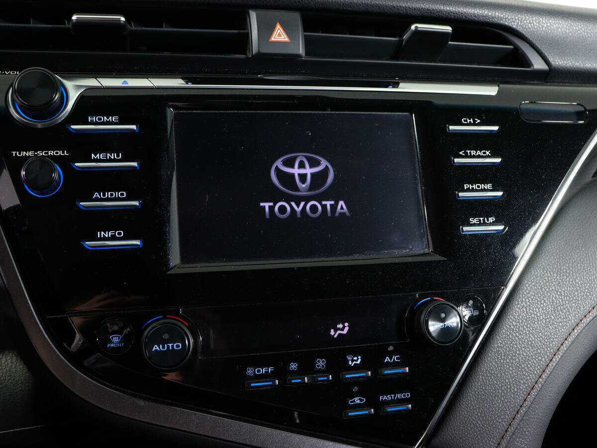 Купить Toyota Camry, 2018, 53 790 км.. Фото: #20