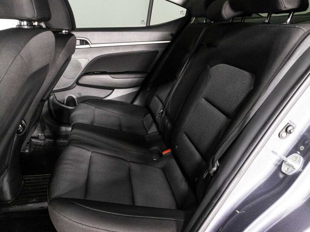 Купить Hyundai Elantra, 2018, 152 554 км.. Фото: #9