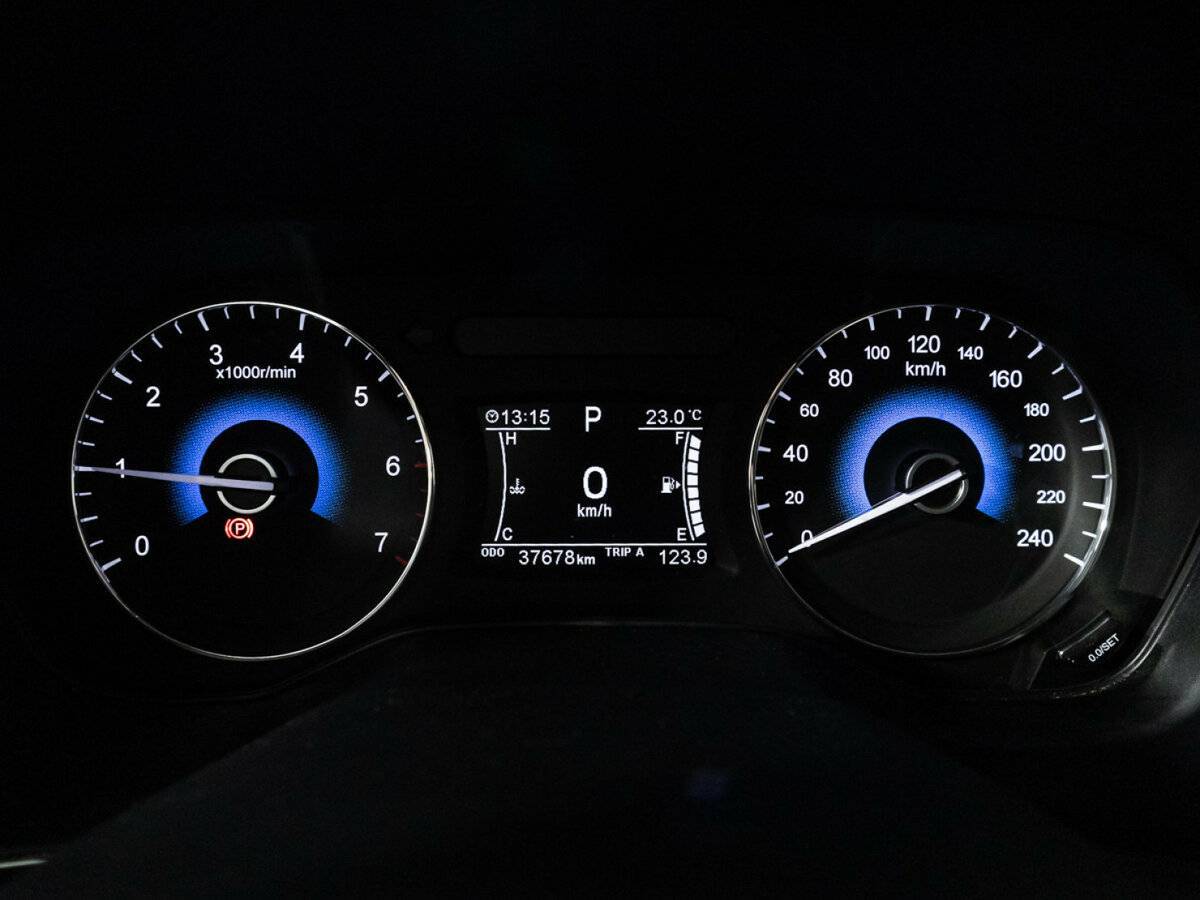 Купить Dongfeng 580, 2021, 37 676 км.. Фото: #11