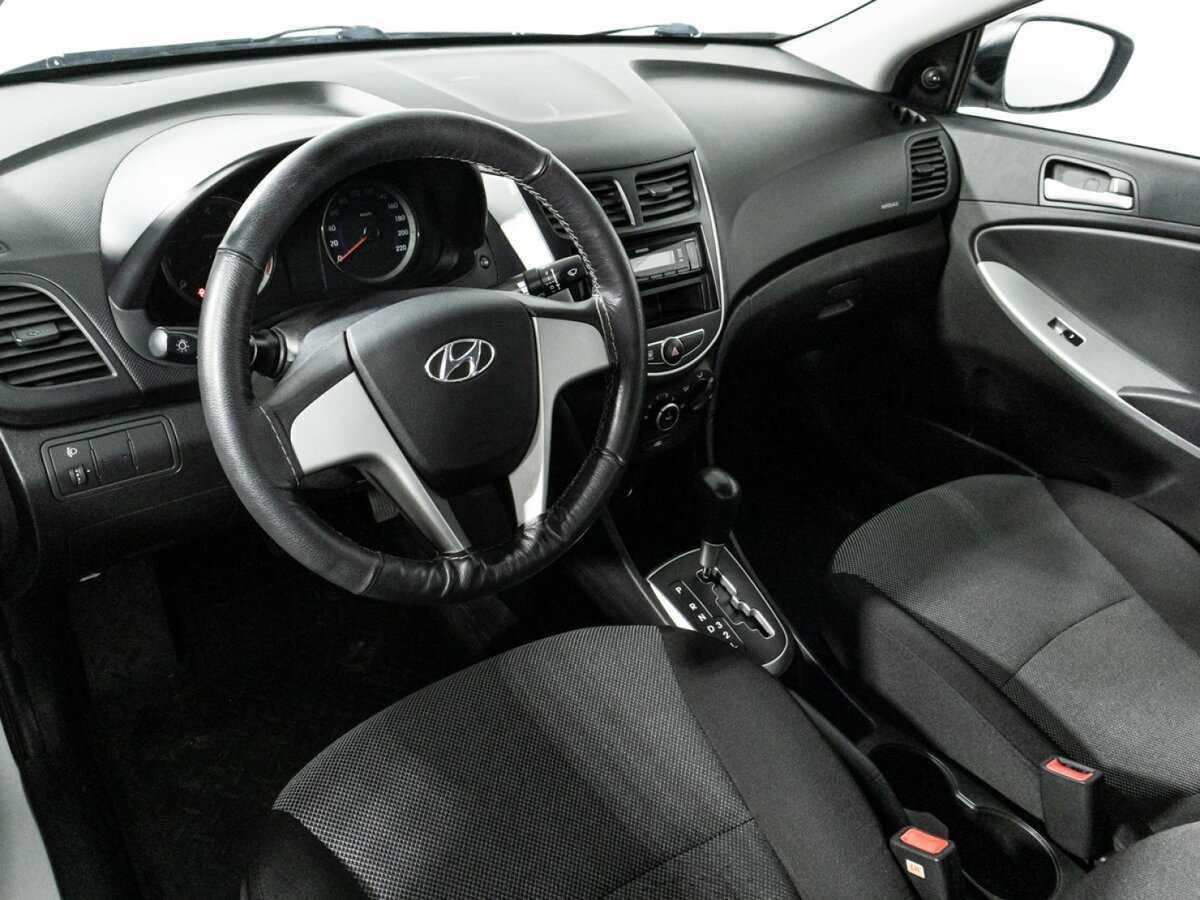 Купить Hyundai Solaris, 2014, 108 083 км.. Фото: #10