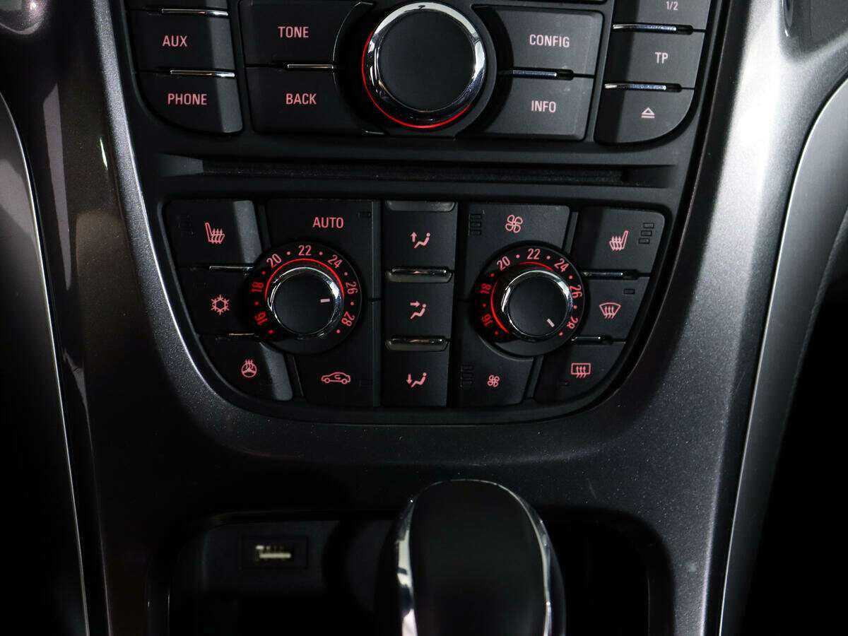 Купить Opel Astra, 2013, 98 000 км.. Фото: #17