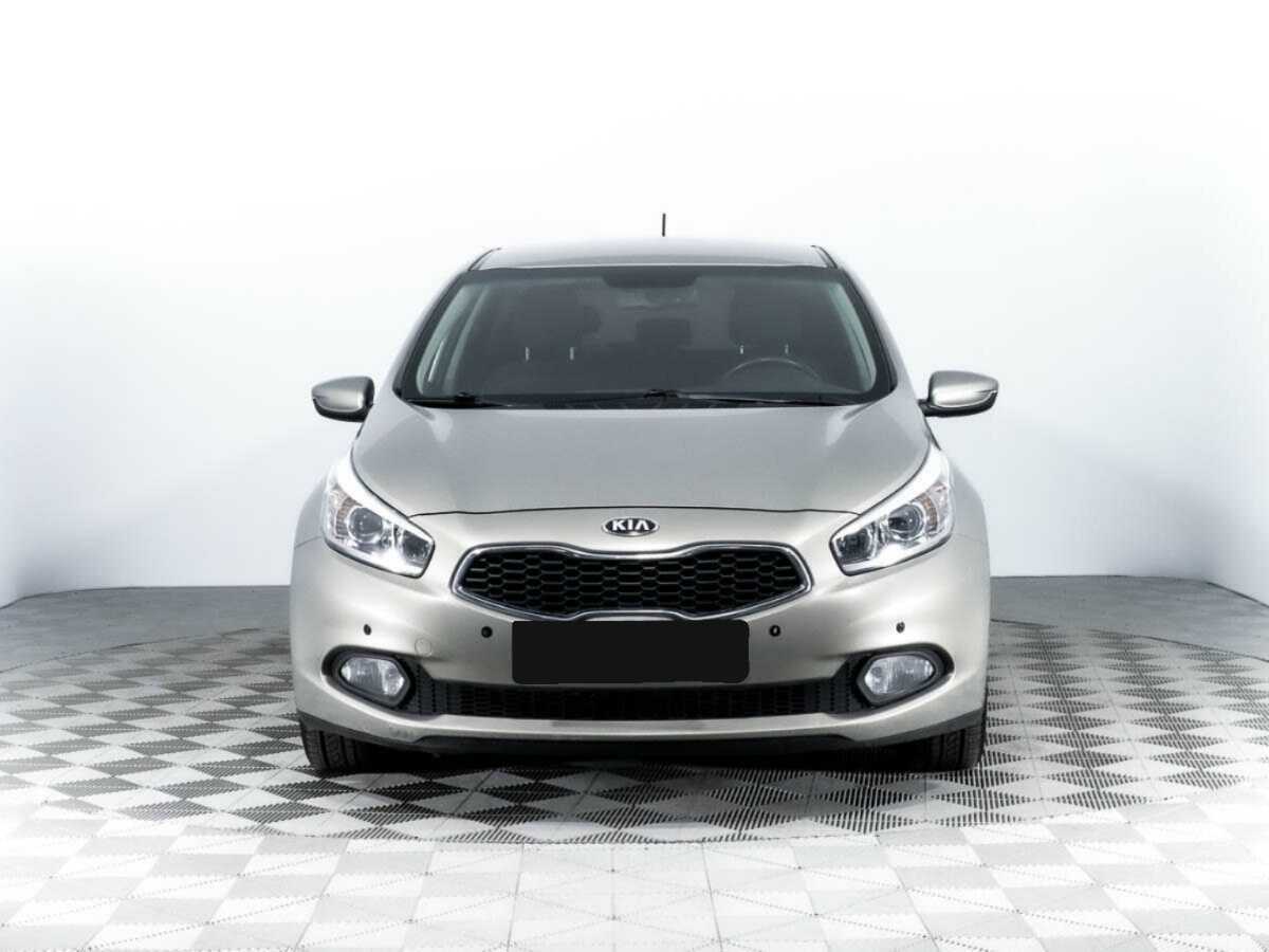 Купить Kia Ceed, 2014, 102 040 км.. Фото: #1