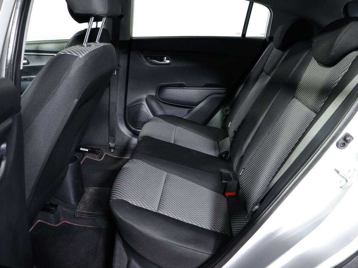 Купить Kia Rio, 2018, 38 198 км.. Фото: #9