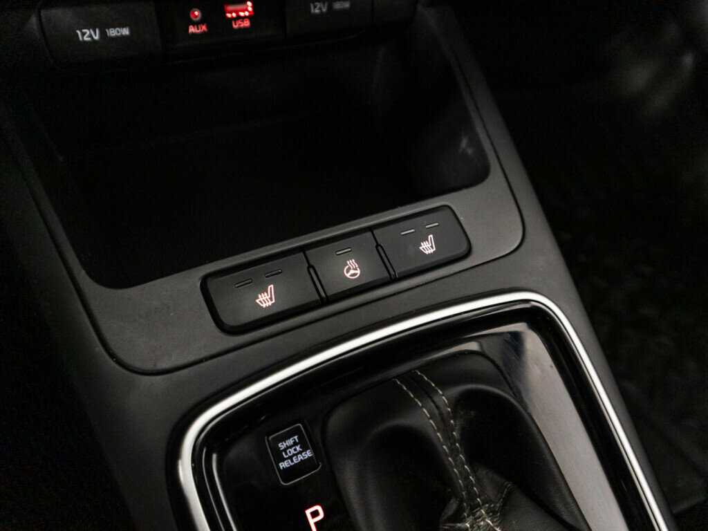 Купить Kia Rio, 2020, 77 000 км.. Фото: #17