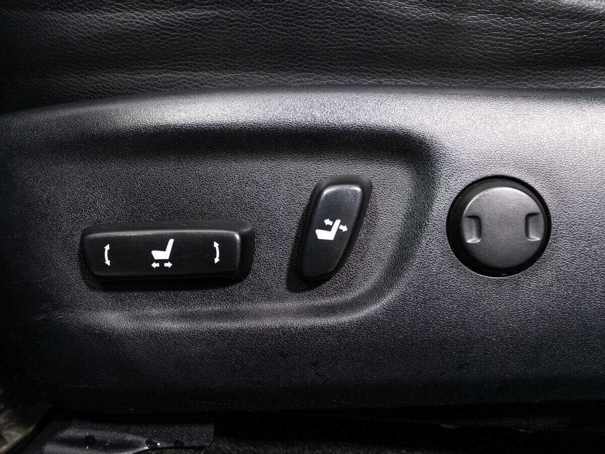 Купить Toyota RAV4, 2013, 108 870 км.. Фото: #15