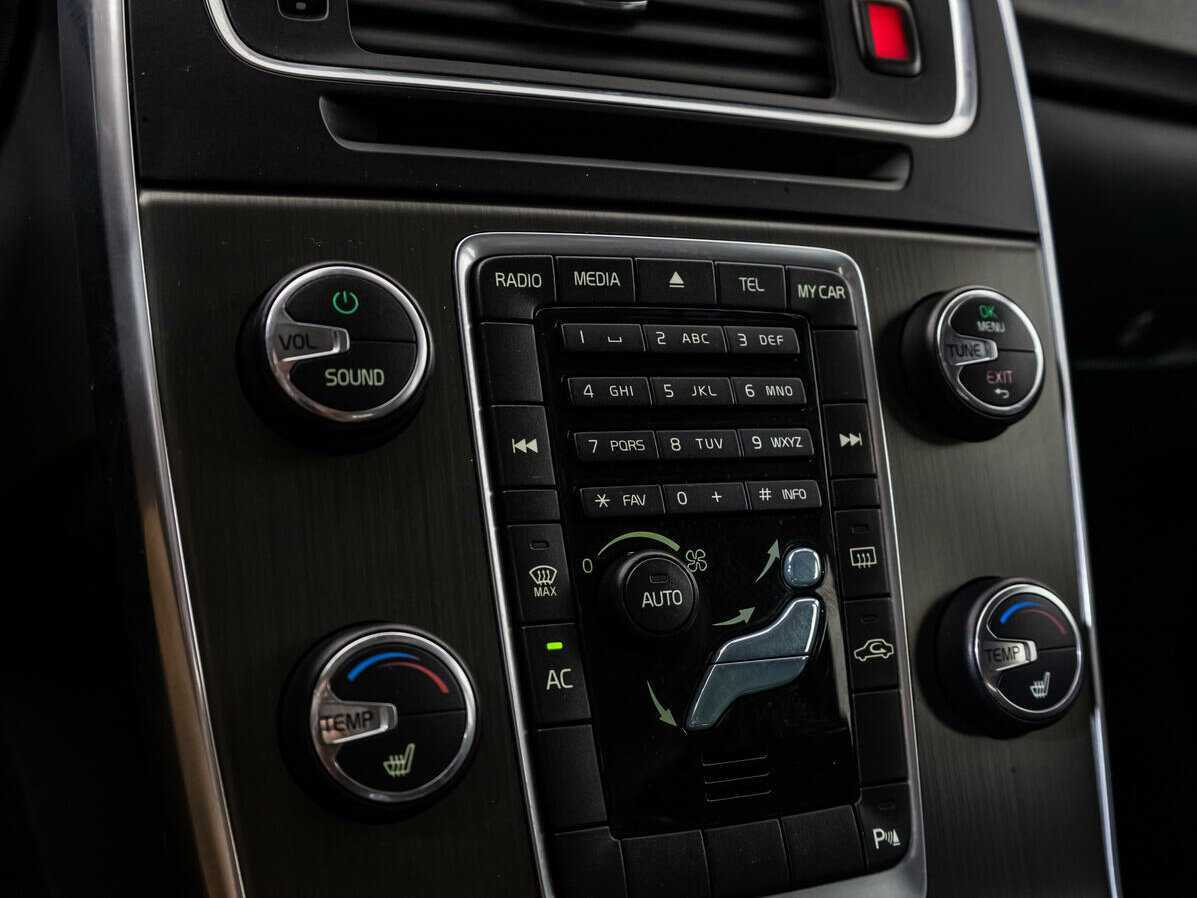 Купить Volvo V60, 2012, 147 566 км.. Фото: #14