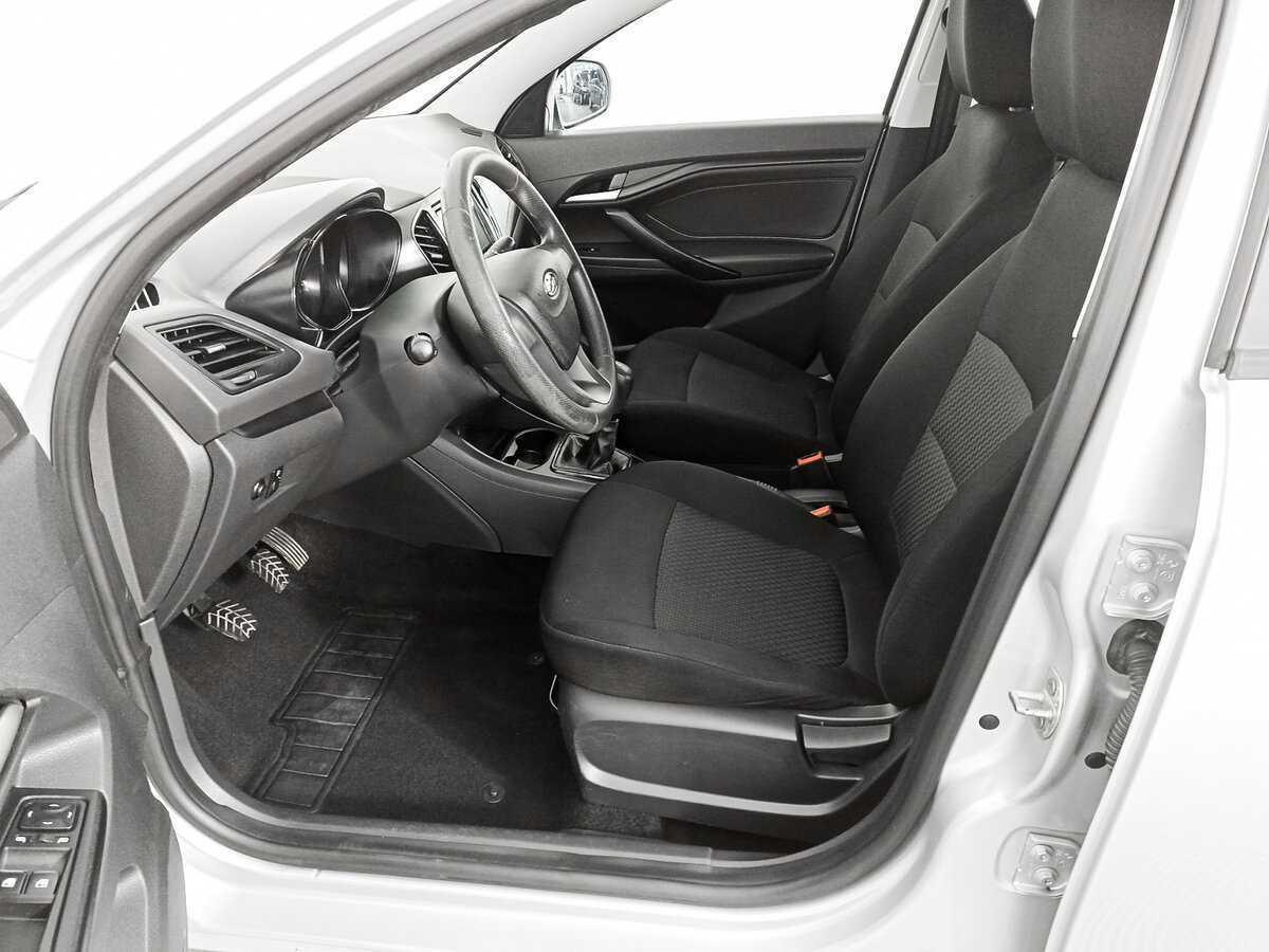 Купить Lada (ВАЗ) Vesta, 2017, 124 454 км.. Фото: #13