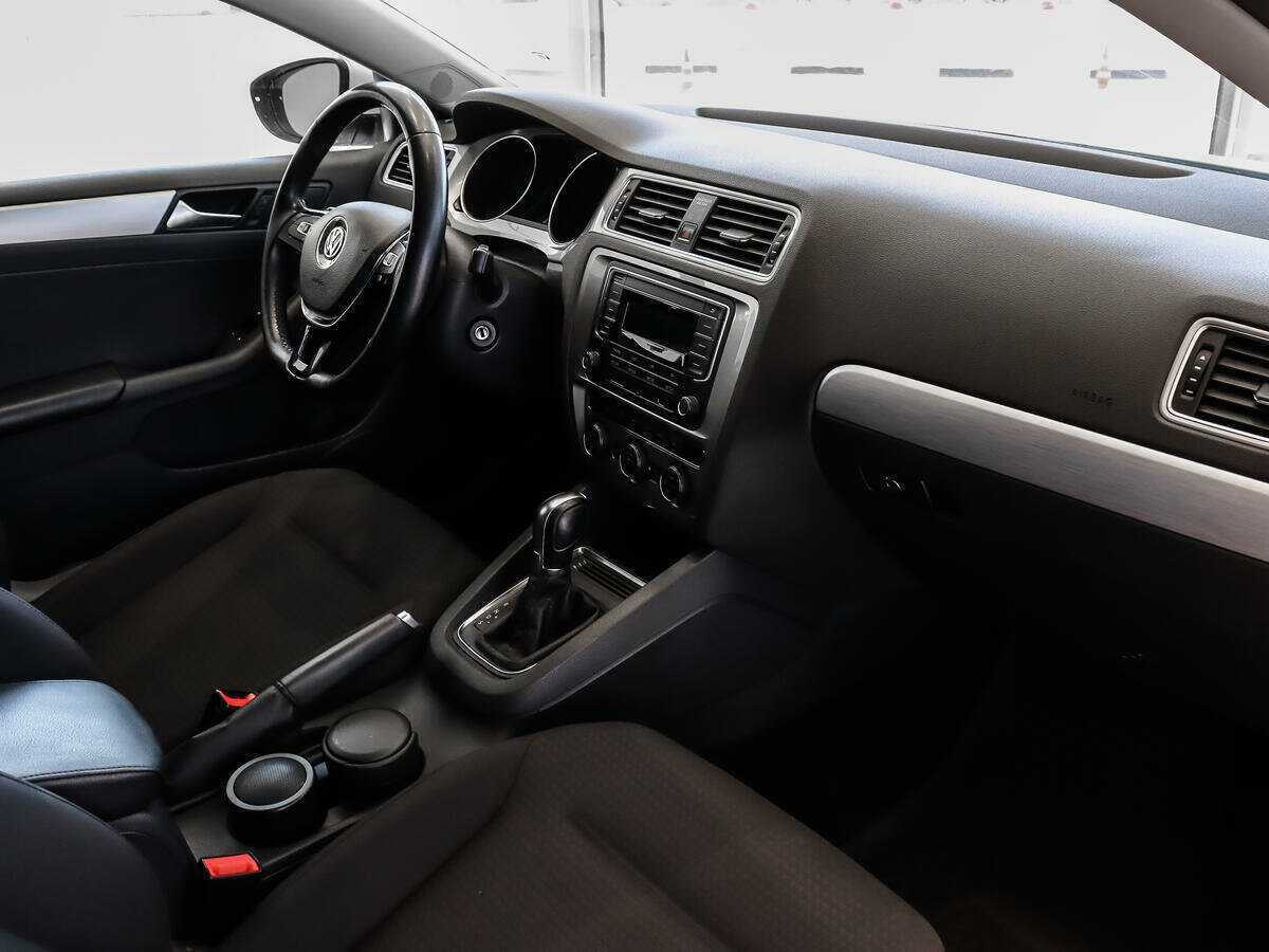 Купить Volkswagen Jetta, 2017, 87 032 км.. Фото: #10