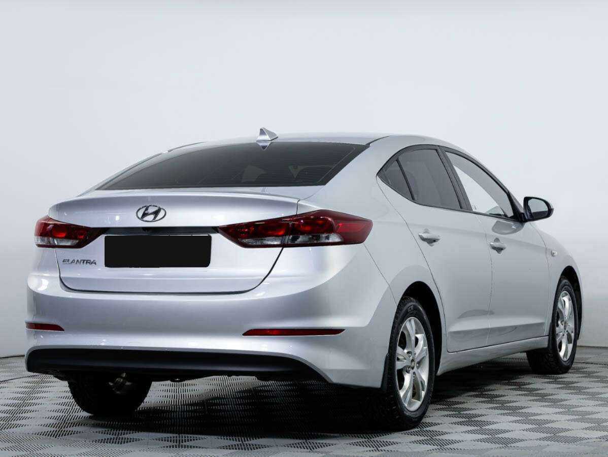 Купить Hyundai Elantra, 2018, 61 707 км.. Фото: #3