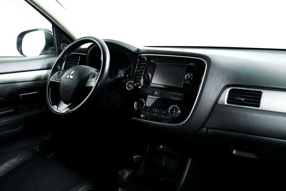 Купить Mitsubishi Outlander, 2015, 72 276 км.. Фото: #8