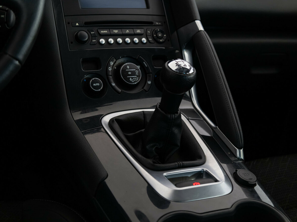 Купить Peugeot 3008, 2014, 201 486 км.. Фото: #9