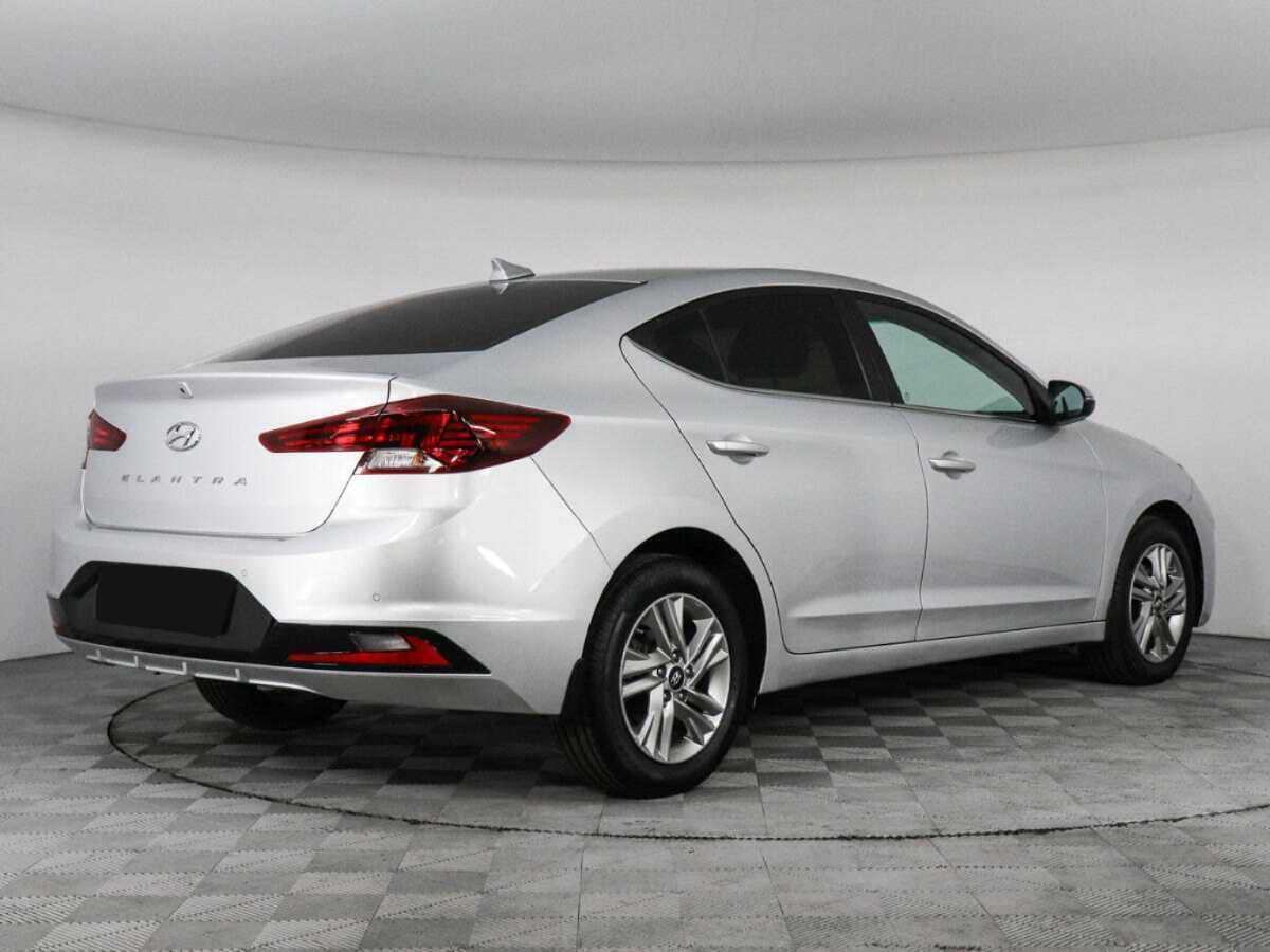 Купить Hyundai Elantra, 2019, 59 242 км.. Фото: #4