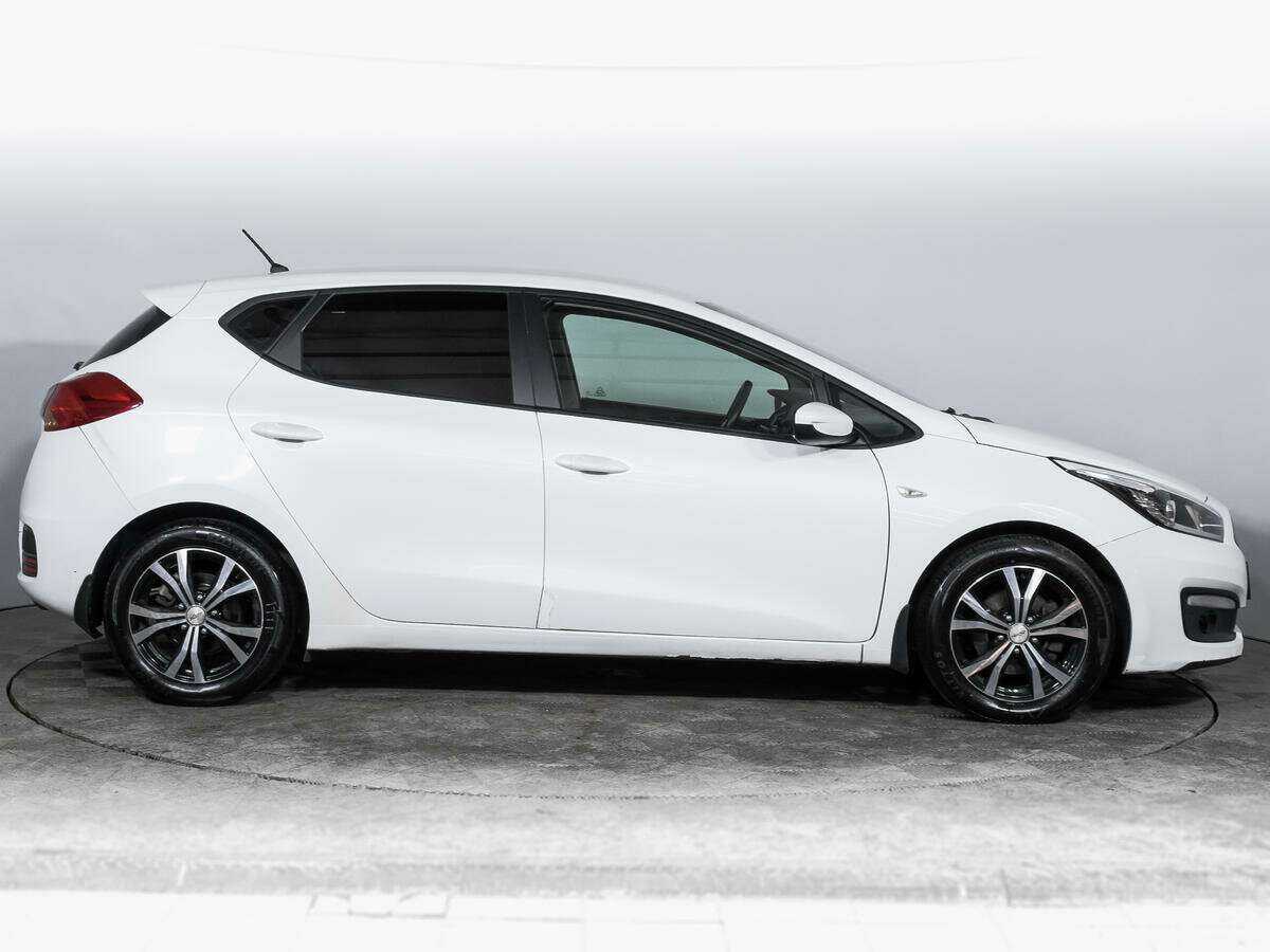 Купить Kia Ceed, 2016, 138 159 км.. Фото: #3