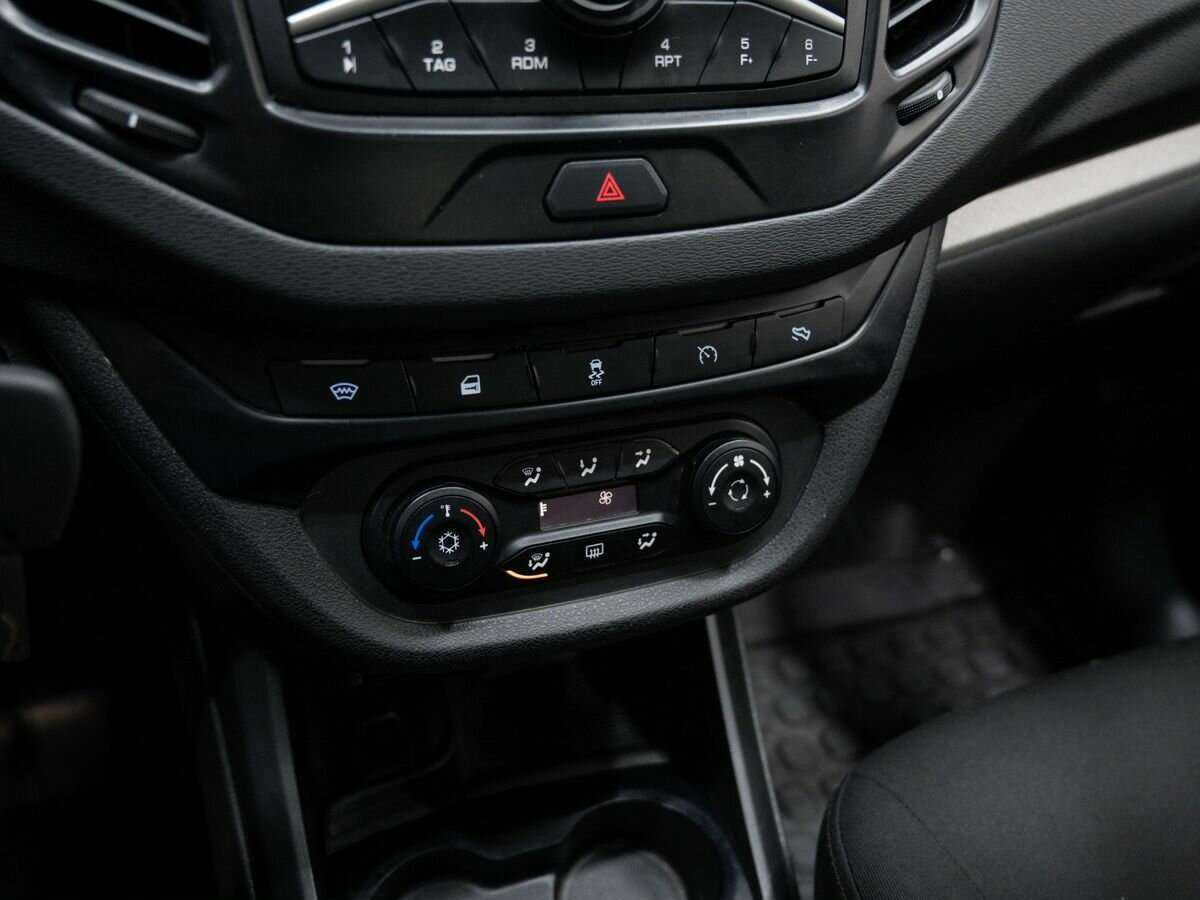 Купить Lada (ВАЗ) Vesta, 2015, 160 942 км.. Фото: #19