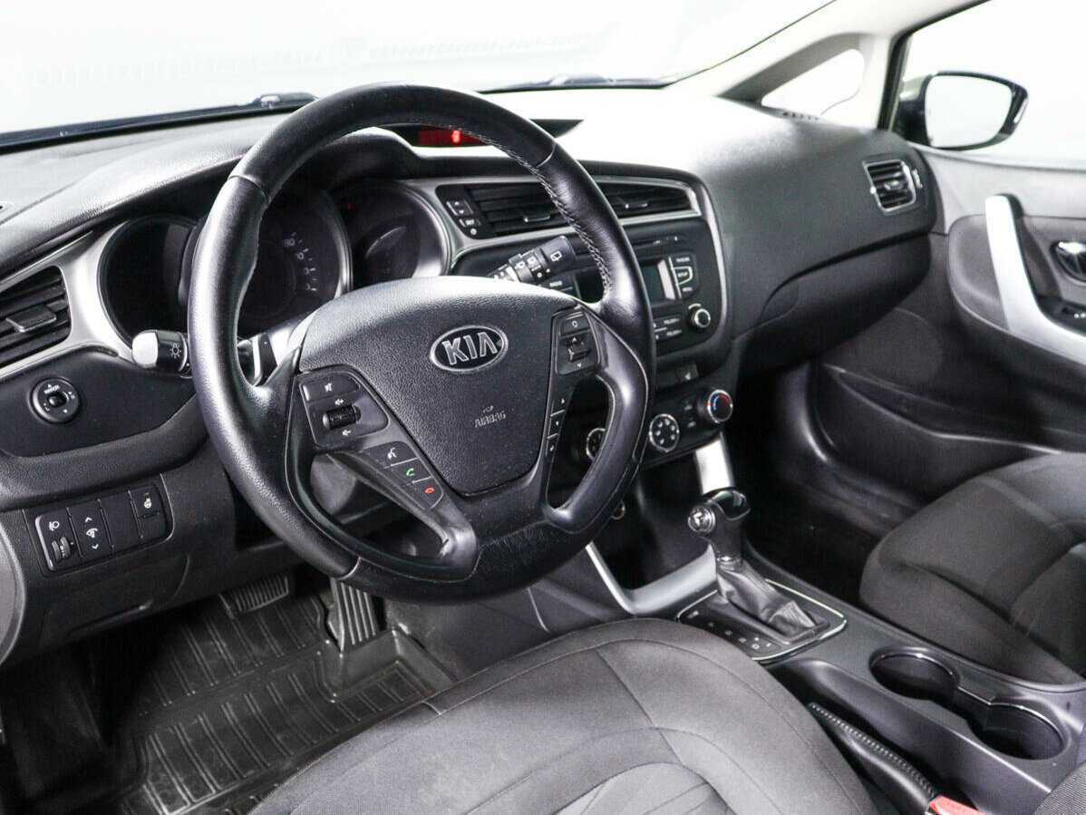 Купить Kia Ceed, 2015, 122 500 км.. Фото: #13