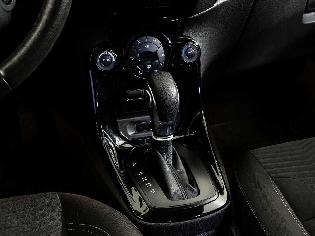 Купить Ford Fiesta, 2017, 142 334 км.. Фото: #9