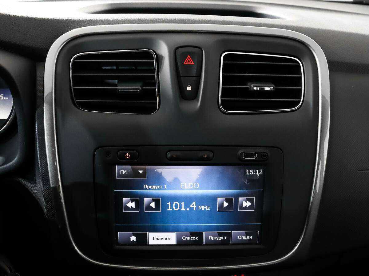 Купить Renault Sandero, 2015, 69 734 км.. Фото: #12