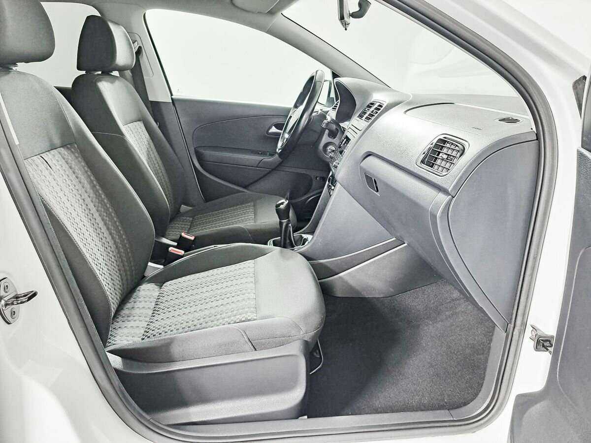 Купить Volkswagen Polo, 2015, 112 405 км.. Фото: #9