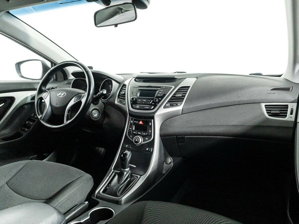Купить Hyundai Elantra, 2015, 89 590 км.. Фото: #8