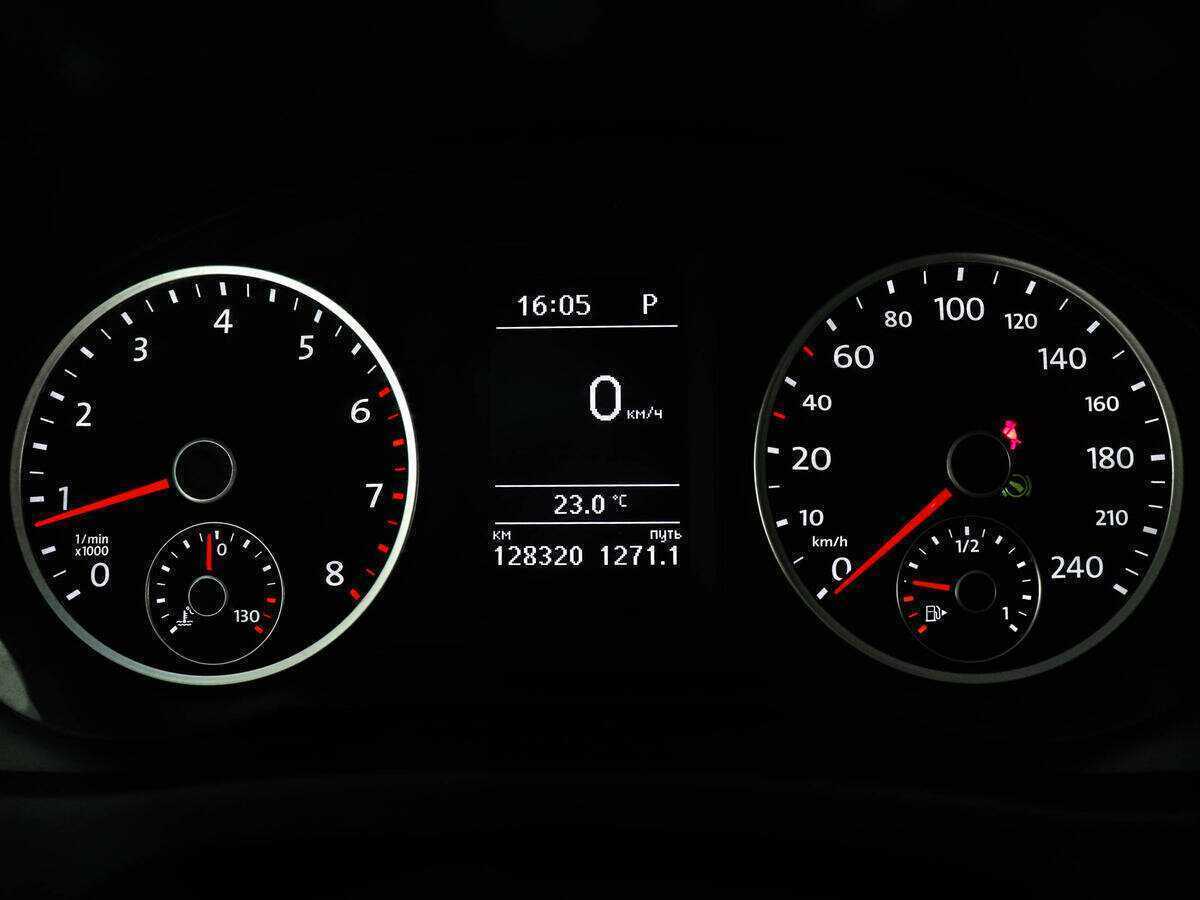 Купить Volkswagen Tiguan, 2016, 128 317 км.. Фото: #8