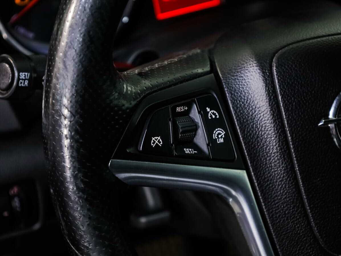 Купить Opel Astra, 2012, 193 645 км.. Фото: #15