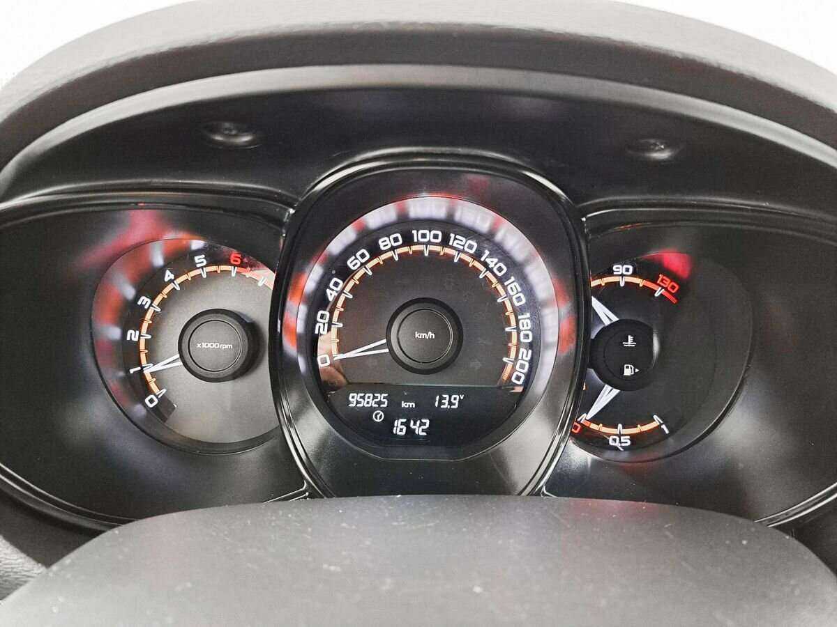 Купить Lada (ВАЗ) Vesta, 2020, 95 355 км.. Фото: #10