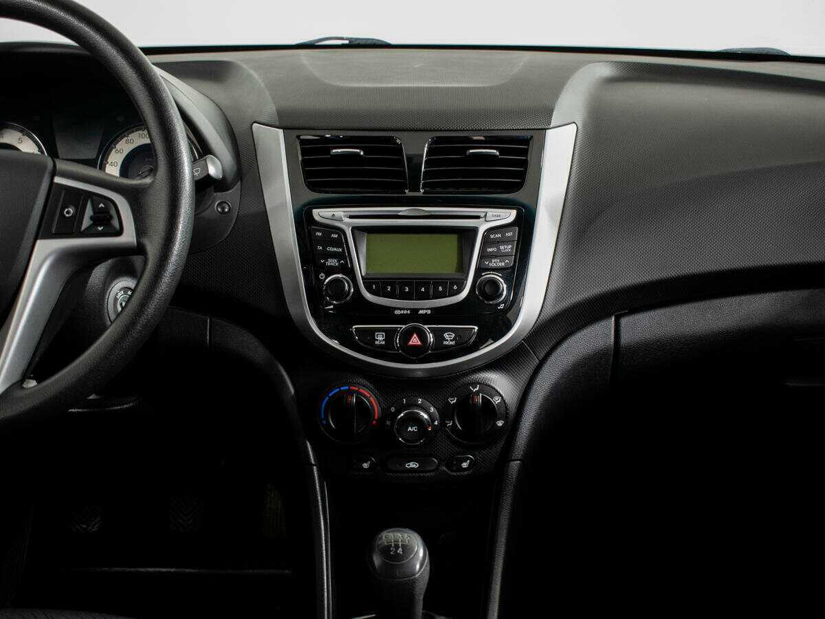 Купить Hyundai Solaris, 2012, 155 062 км.. Фото: #10