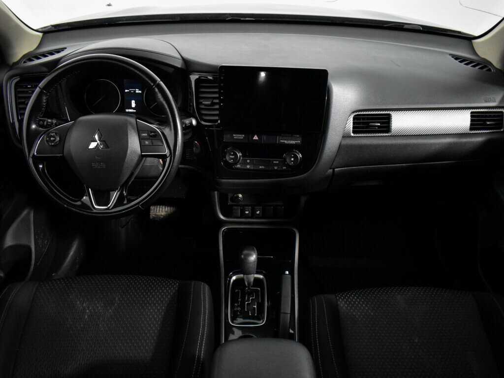 Купить Mitsubishi Outlander, 2017, 130 150 км.. Фото: #13