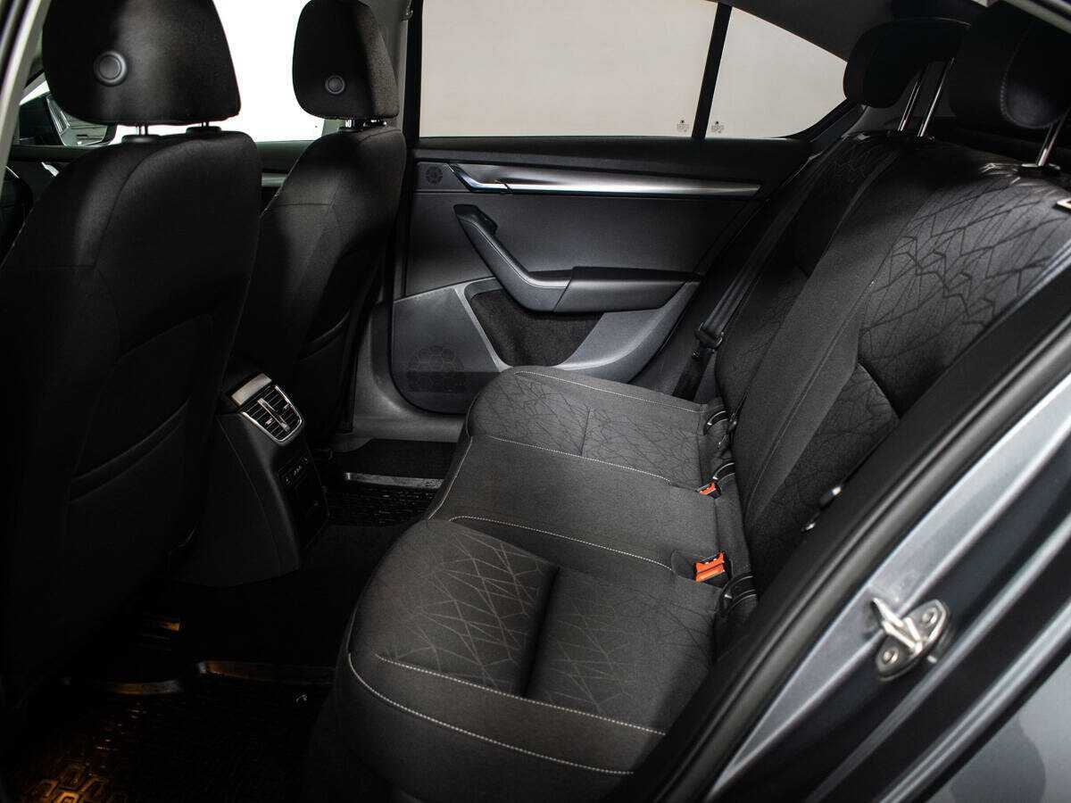 Купить Skoda Octavia, 2018, 127 297 км.. Фото: #9