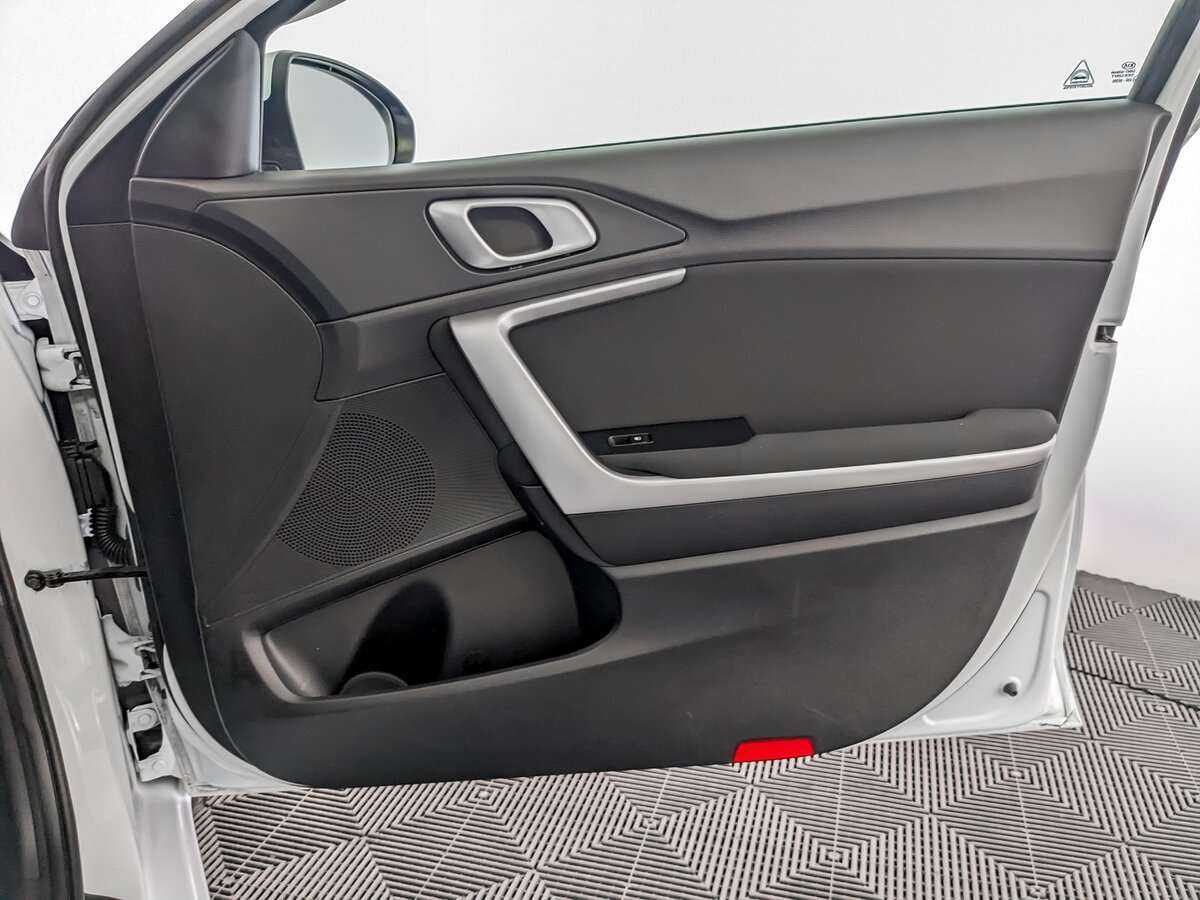 Купить Kia Ceed, 2018, 86 083 км.. Фото: #19