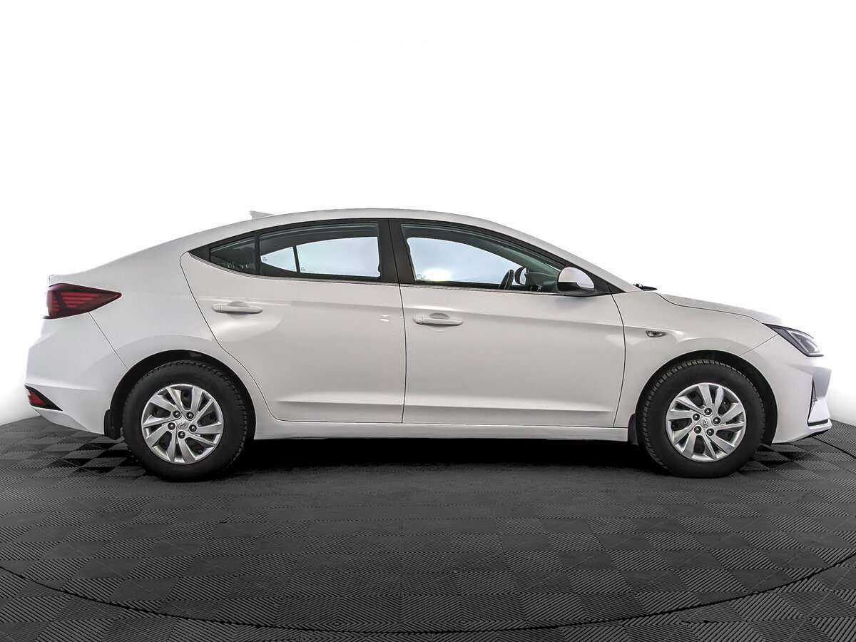 Купить Hyundai Elantra, 2020, 47 171 км.. Фото: #3