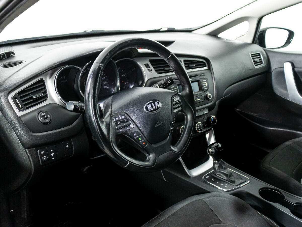 Купить Kia Ceed, 2015, 132 105 км.. Фото: #10