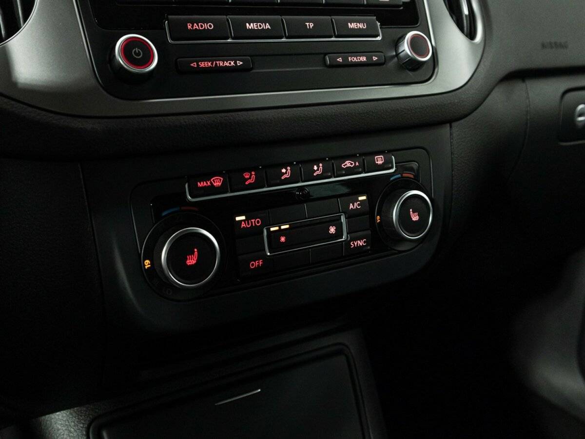 Купить Volkswagen Tiguan, 2015, 133 807 км.. Фото: #16