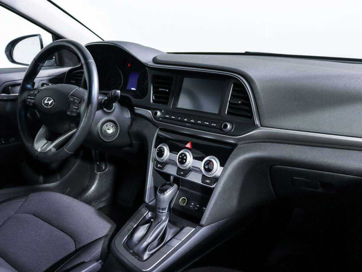 Купить Hyundai Elantra, 2020, 42 303 км.. Фото: #6