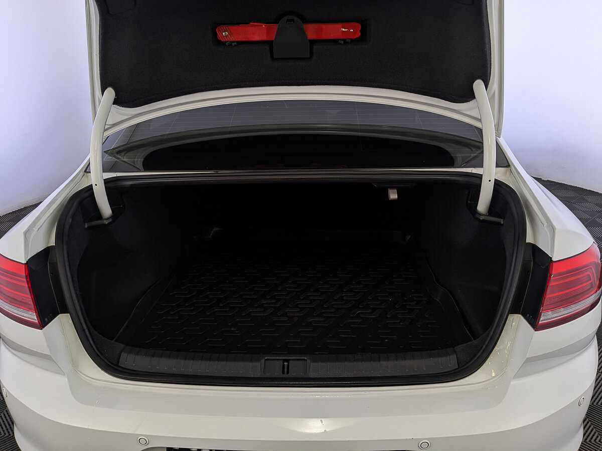 Купить Volkswagen Passat, 2017, 120 532 км.. Фото: #9