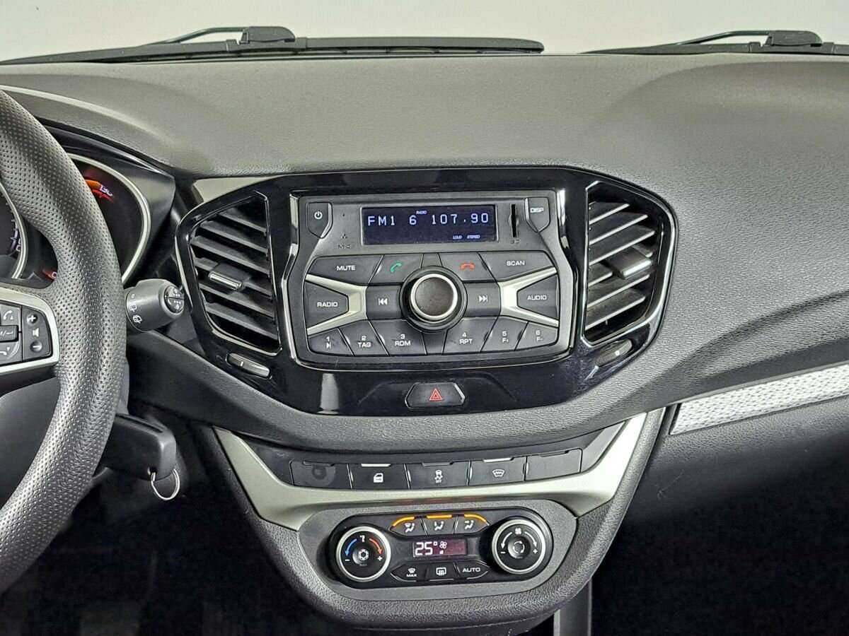 Купить Lada (ВАЗ) Vesta, 2019, 64 600 км.. Фото: #12