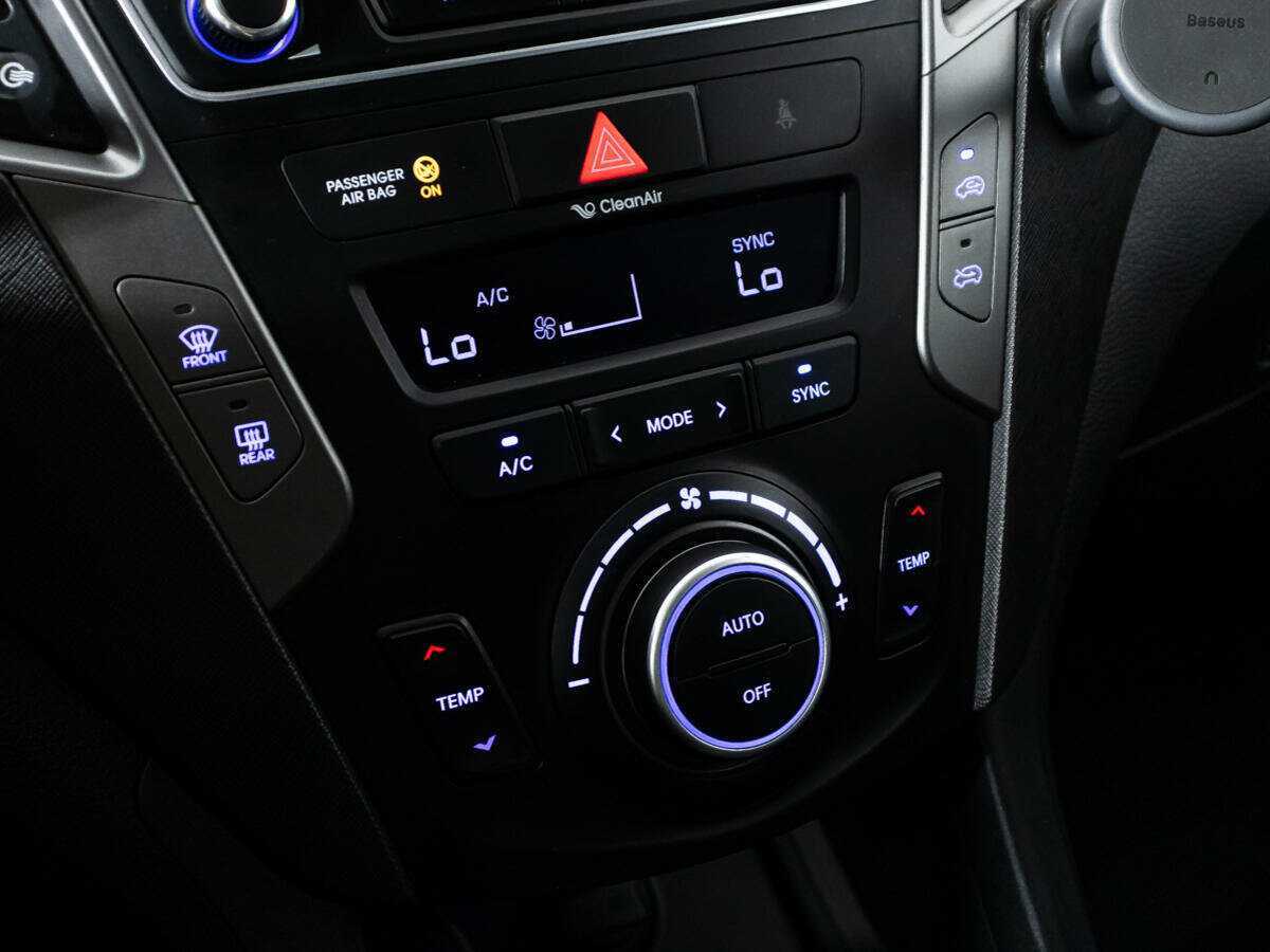 Купить Hyundai Santa Fe, 2016, 242 640 км.. Фото: #16