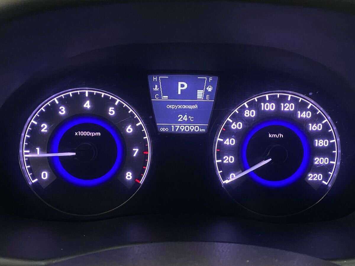 Купить Hyundai Solaris, 2012, 179 089 км.. Фото: #12