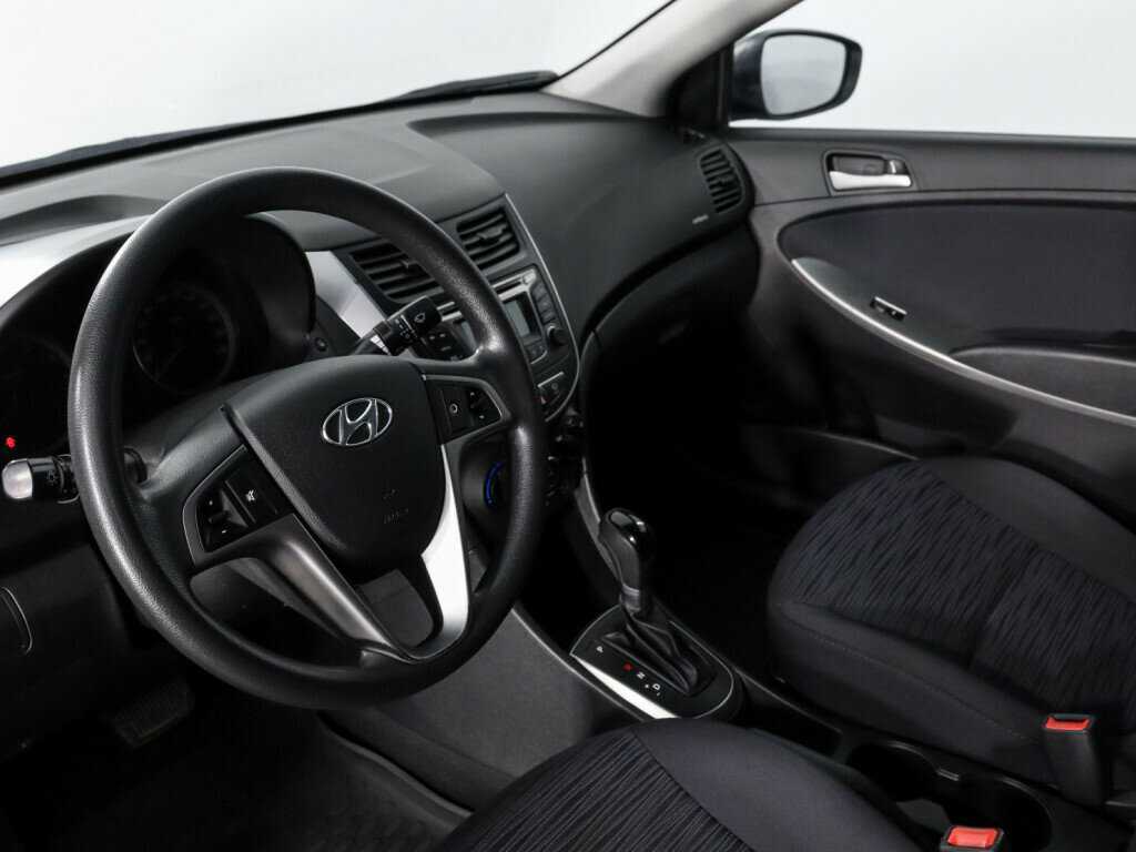 Купить Hyundai Solaris, 2015, 119 572 км.. Фото: #8