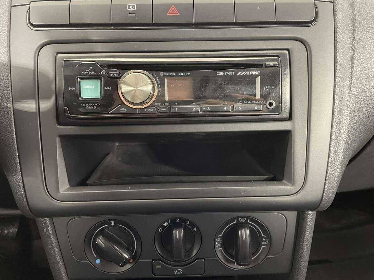 Купить Volkswagen Polo, 2013, 119 758 км.. Фото: #11