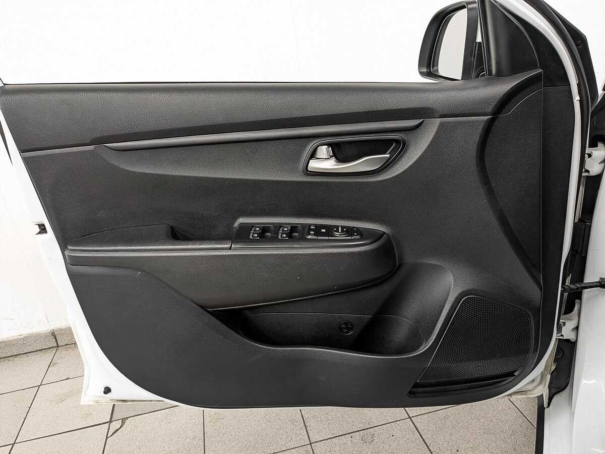 Купить Kia Rio, 2020, 179 628 км.. Фото: #15