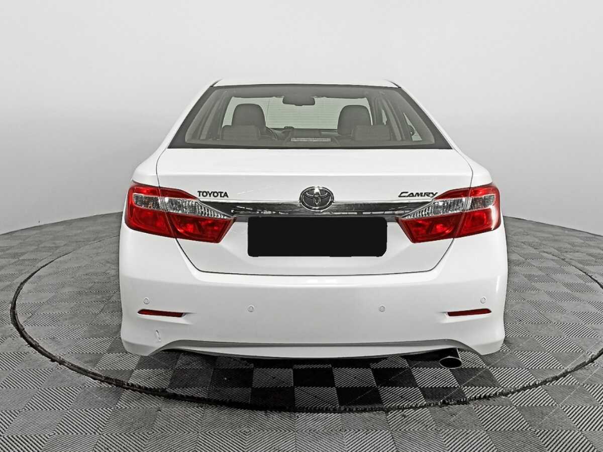 Купить Toyota Camry, 2014, 181 002 км.. Фото: #4