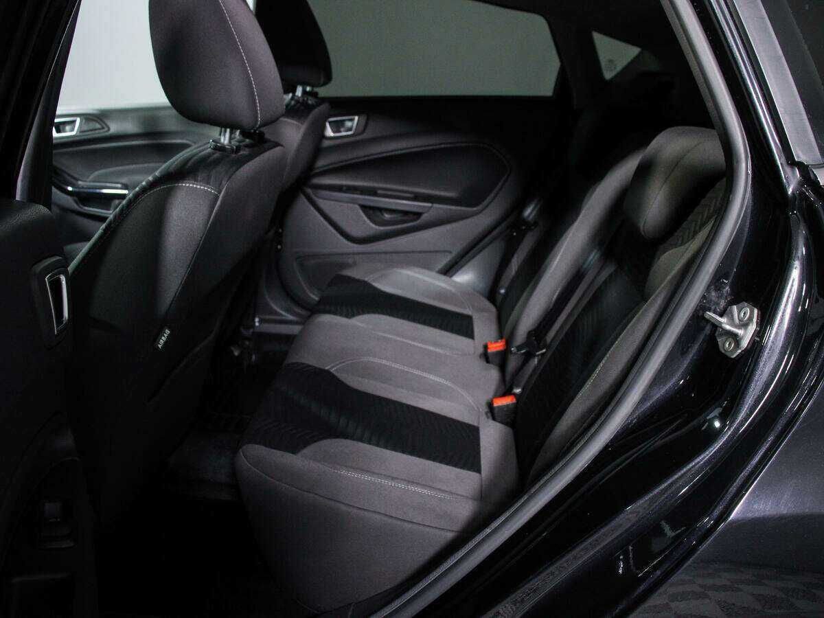 Купить Ford Fiesta, 2015, 87 700 км.. Фото: #9