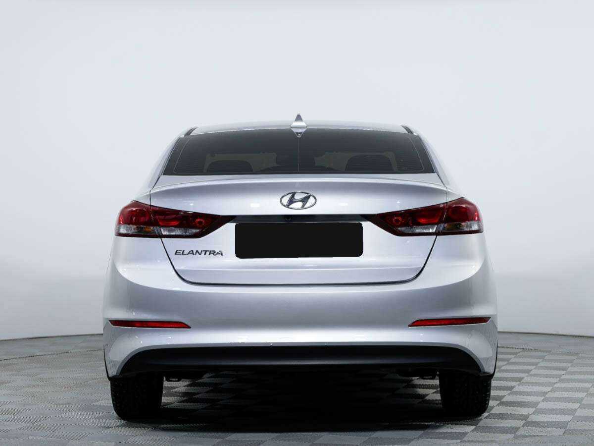 Купить Hyundai Elantra, 2018, 61 707 км.. Фото: #4