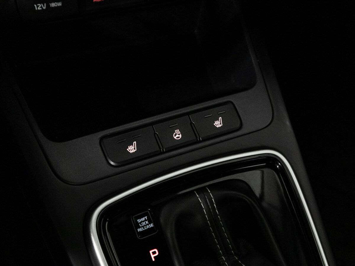 Купить Kia Rio, 2018, 65 331 км.. Фото: #18