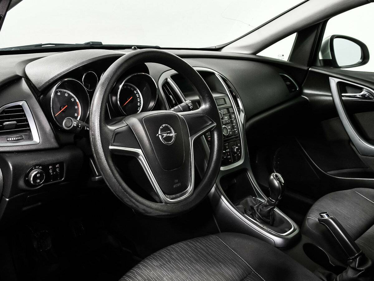 Купить Opel Astra, 2013, 115 173 км.. Фото: #11