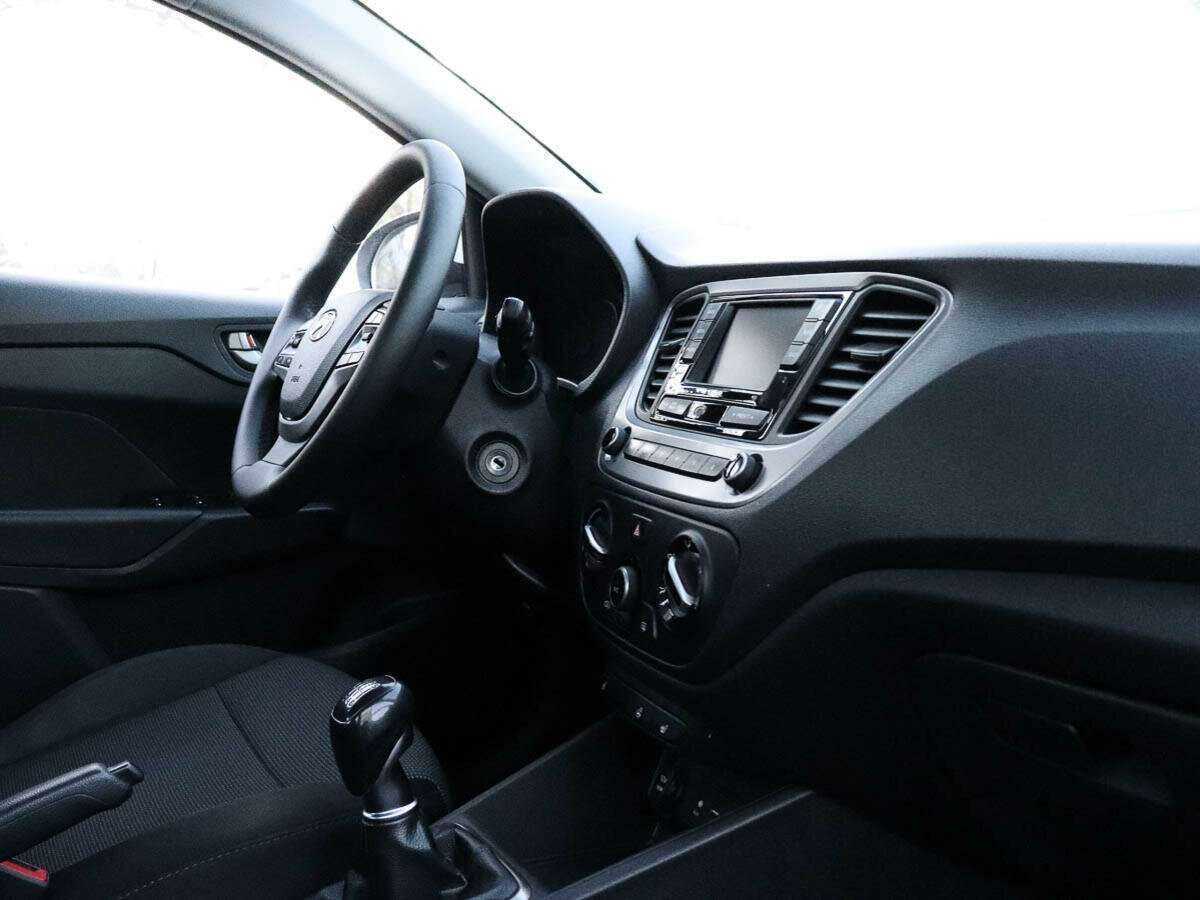 Купить Hyundai Solaris, 2018, 265 648 км.. Фото: #6