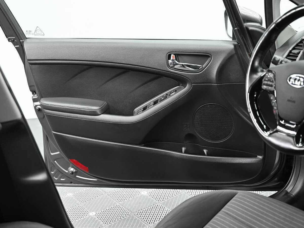 Купить Kia Cerato, 2018, 141 000 км.. Фото: #5
