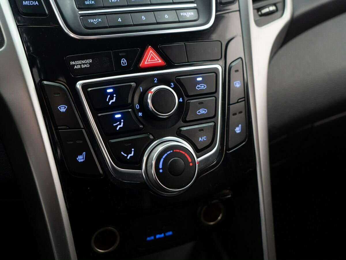 Купить Hyundai i30, 2013, 220 000 км.. Фото: #10