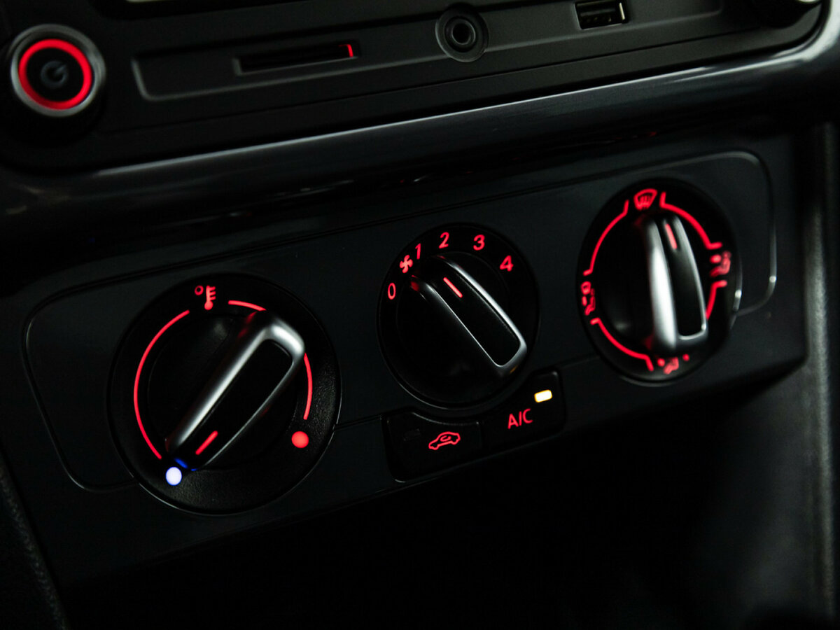 Купить Volkswagen Polo, 2020, 99 698 км.. Фото: #15